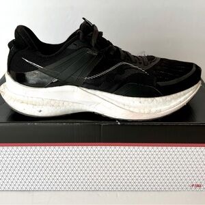 Saucony Tempus Men Size 11 Black